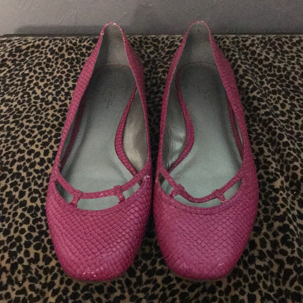 Pink snakeskin print flats